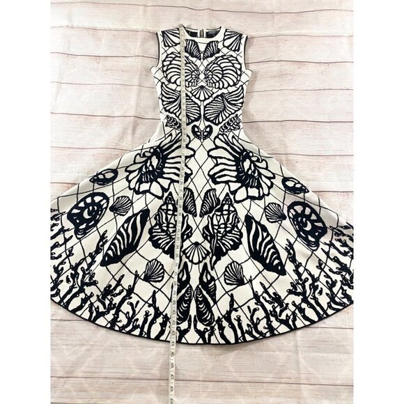 Alexander McQueen Womens Sleeveless Shell Jacqured Midi Dress - XS - Picture 9 of 16